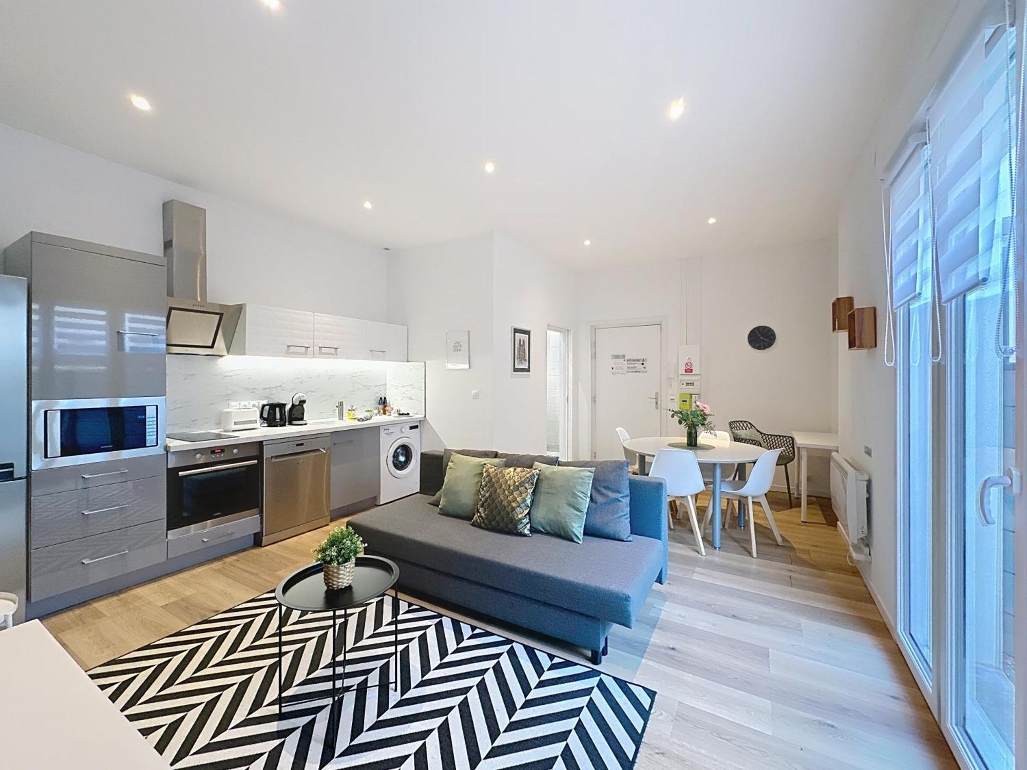 Le Sacre - Centre - Cour Privative - Parking Apartment Reims Exterior foto